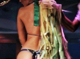 b111171929-domenica-al-lido-di-montecatini-arriva-il-comix-trash