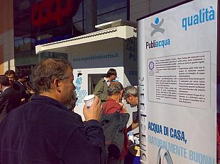 publiacqua-vuole-aumentare-le-bollette-del-75-consumatori-in-rivolta