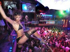 a612271539-capodanno-al-saschall-festa-per-il-2007-con-l-amnesia-ibiza-world-tour-party