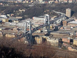 crollo-a-genova-cede-il-viadotto-sulla-a10
