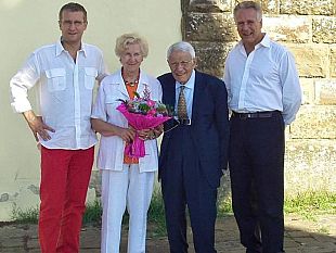giani-saluta-mamma-flora