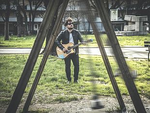 il-pugile-pratese-francesco-di-fiore-protagonista-del-nuovo-videoclip-di-evaelamela