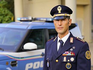 poliziotto-eroe-salva-donna-colta-da-malore-in-pista-da-ballo