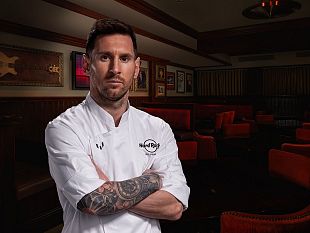 nel-menu-di-hard-rock-cafe-firenze-arriva-il-messi-chicken-sa