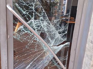 spaccata-con-tombino-in-viale-corsica