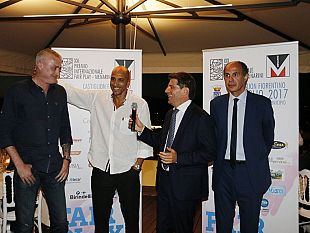 le-stelle-dello-sport-al-piazzale-michelangelo-per-il-premio-fair-play-menarini
