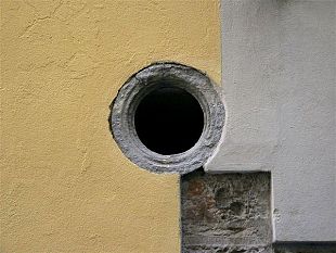 b009141445-museo-di-storia-naturale-i-buchi-metafisici-di-marco-vannini