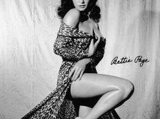 a702191855-bettie-page-omaggio-alla-mitica-pin-up-con-foto-allestimenti-e-musica-al-nuovo-noir-il-21-febbraio-inizio-ore-19-30