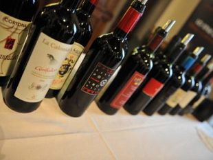 b105251950-cantine-aperte-anche-a-montepulciano