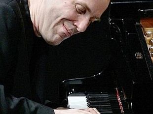 b108011455-estate-musicale-di-castagno