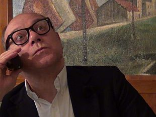 b310111817-spot-tv-carlo-verdone-per-la-regia-del-fiorentino-giovanni-bogani