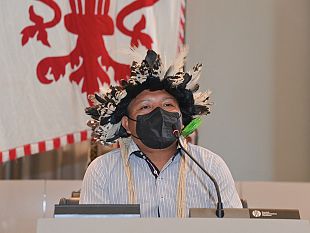 adriano-karipuna-ospite-del-consiglio-comunale