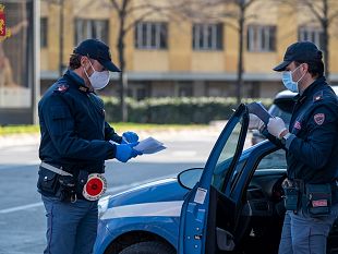 va-a-rinnovare-il-permesso-di-soggiorno-e-finisce-in-carcere-era-ricercato