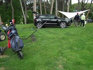 al-golf-club-dellugolino-le-jaguar-e-le-land-rover