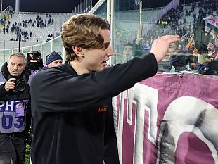 bove-commovente-saluto-al-popolo-viola