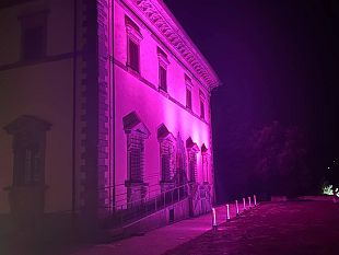 villa-poggio-reale-si-tinge-di-rosa-per-airc