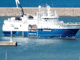 livorno-oggi-lo-sbarco-di-57-profughi-dalla-geo-barents