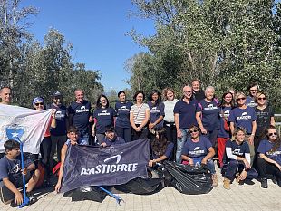 tanti-volontari-per-plasticfree-e-puliamo-il-mondo-2023