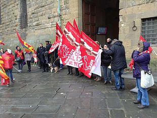 chiude-la-falegnameria-fabbrani-presidio-di-protesta-a-firenze