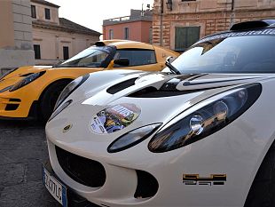 club-lotus-italia-affronta-il-circuito-di-varano