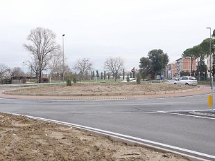 viabilita-in-zona-ponte-a-greve-il-sindaco-inaugura-nuova-rotatoria-in-via-minervini
