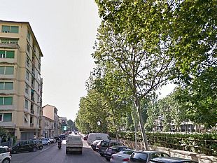 non-si-ferma-allalt-dei-vigili-ne-investe-uno-e-scappa-causando-un-altro-incidente-arrestato