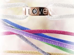 a905231507-cartier-una-giornata-di-solidarieta-e-amore-giovedi-11-giugno-2009-a-firenze-in-via-degli-strozzi-36-r