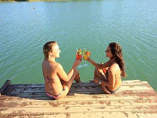 b108241324-caldo-in-citta-boom-di-presenze-al-parco-dei-renai