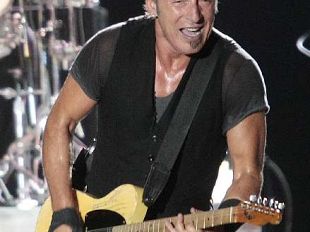 b206111518-concerto-di-springsteen-abusivi-e-bagarini-nel-mirino-della-polizia