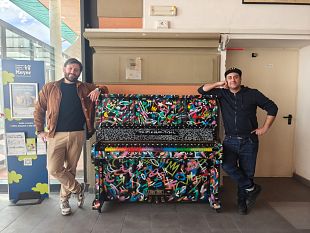 allingresso-del-meyer-un-coloratissimo-pianoforte