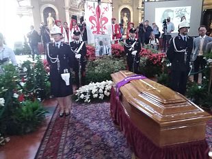 giani-zeffirelli-lalluvione-e-il-fiorino-doro-alla-fallaci