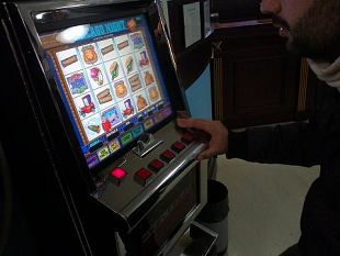 azzardo-non-e-un-gioco-no-slot-e-ludopatie-a-le-piagge