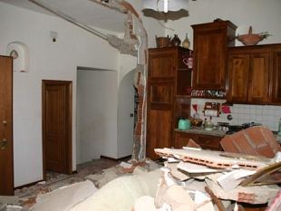 b001281401-esplode-appartamento-in-localita-serpiolle