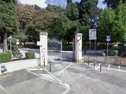 b103282008-cadavere-in-parco-comunale-aveva-un-sacco-in-testa