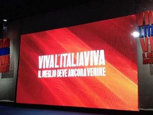 b211161354-viva-l-italia-viva-renzi-lancia-l-ultimo-assalto-alla-vecchia-politica