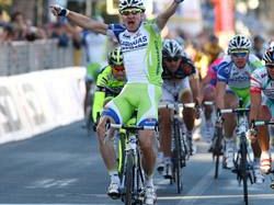 b102051833-viviani-succede-a-petacchi-al-gp-costa-degli-etruschi