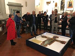 san-casciano-studio-sulla-prestigiosa-croce-dipinta-di-simone-martini