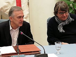 don-biancalani-canta-e-la-destra-toscana-piange