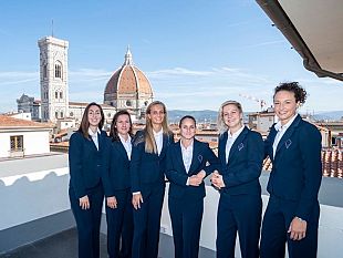 fiorentina-womens-presentate-le-nuove-divise-targate-rinascente
