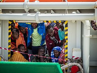 afirenze-la-campagna-dei-cittadini-europei-per-chiedere-una-europa-uguale-per-tutti