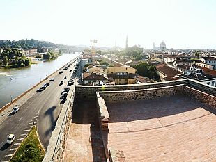bus-turistici-la-polizia-municipale-multa-quattro-pullman