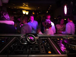 condominio-con-locali-aperti-al-pubblico-prescrizioni-e-richiesta-di-cessazione