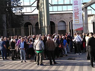 leopolda-10-le-prime-foto-dei-renziani-in-coda-fin-dalle-16