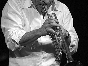 a801171735-musica-il-nuovo-disco-di-franco-baggiani-rilettura-del-free-storico-e-dell-avanguardia-creativa-di-chicago