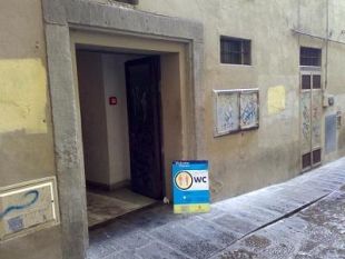 gestione-bagni-pubblici-a-firenze-il-costo-e-esploso