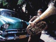 a508020759-la-banda-municipale-di-santiago-di-cuba-stasera-alle-ore-2130-a-carrara-via-del-plebiscito-per-il-festival