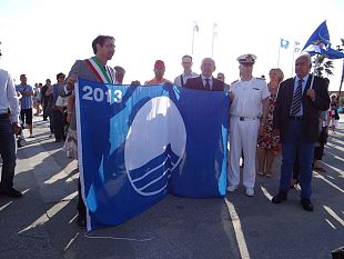 b306152039-toscana-il-mare-tra-inquinamento-e-bandiere-blu