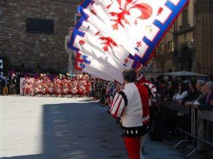 a811241343-xxv-firenze-marathon-ci-saranno-anche-i-bandierai-degli-uffizi