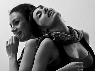 b009061636-baraccaeburattini-porta-in-scena-ecco-a-voi-il-mondo