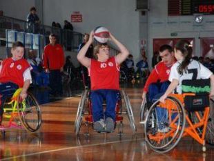 b108111505-scuola-pubblica-a-pagamento-il-sostegno-agli-studenti-disabili